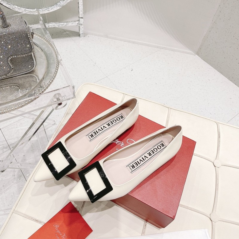 Roger Vivier Flats
