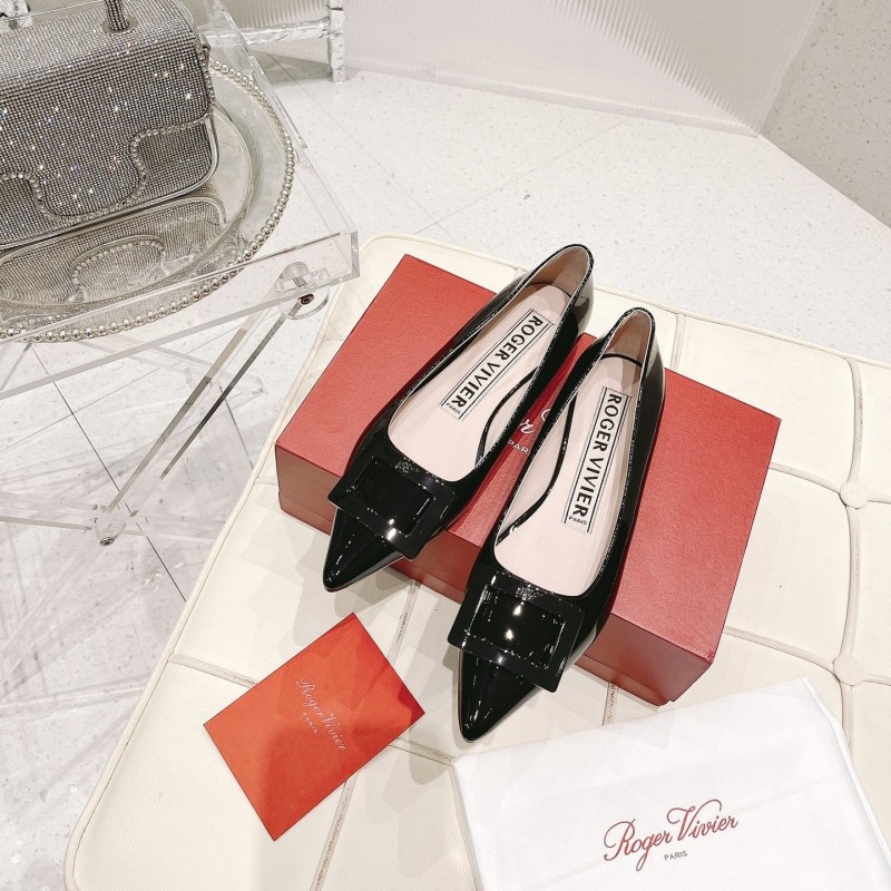 Roger Vivier Flats