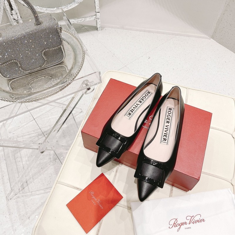 Roger Vivier Flats