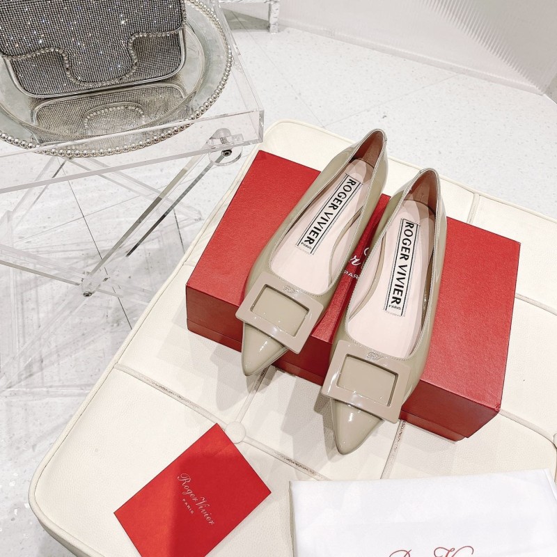 Roger Vivier Flats