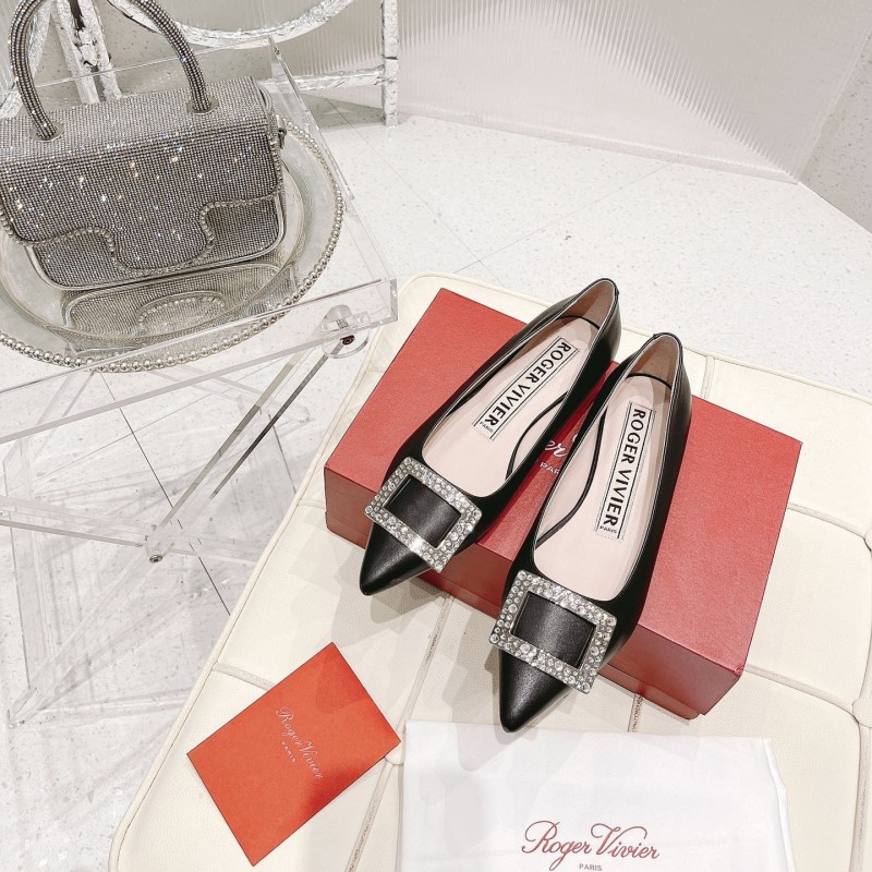 Roger Vivier Flats