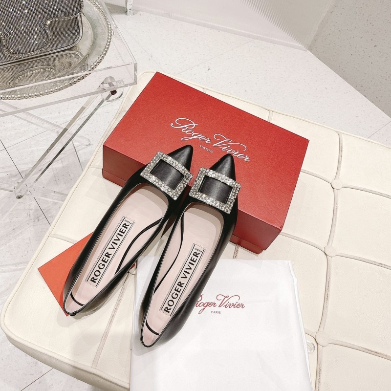 Roger Vivier Flats