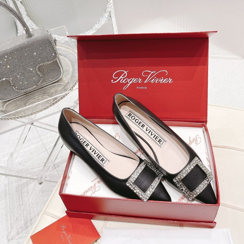 Roger Vivier Flats