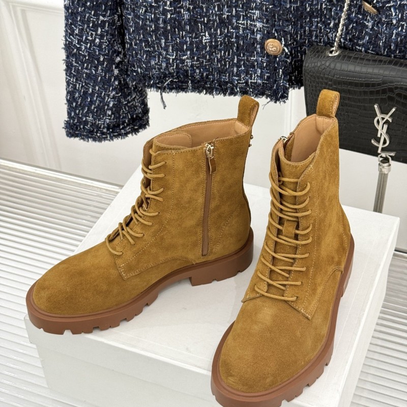 Celine Boost
