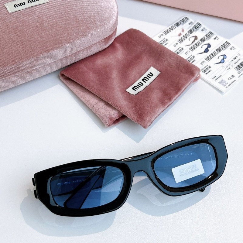 Miumiu Glimpse Sunglasses 