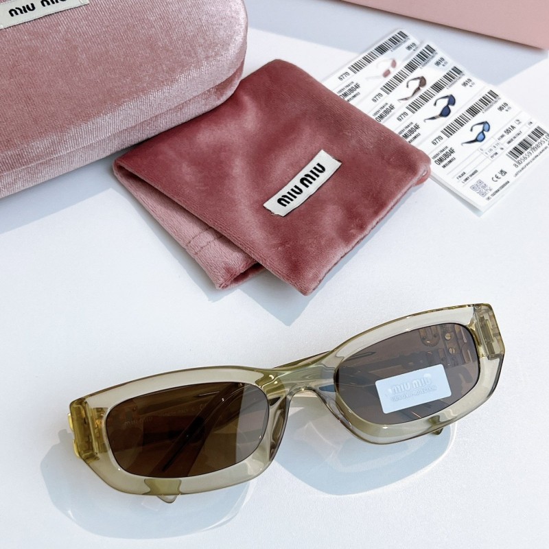 Miumiu Glimpse Sunglasses 