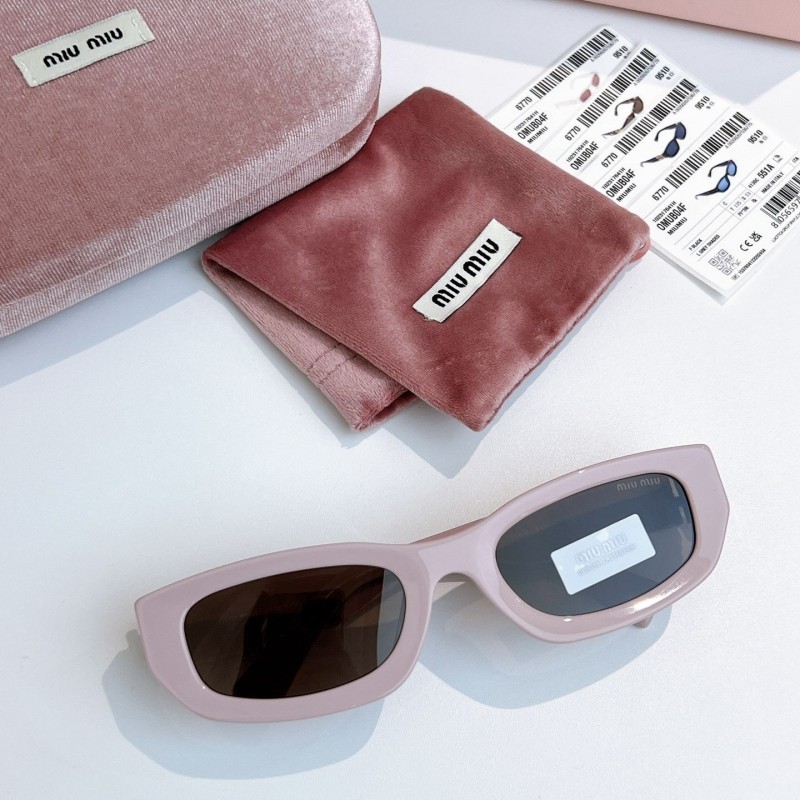 Miumiu Glimpse Sunglasses 