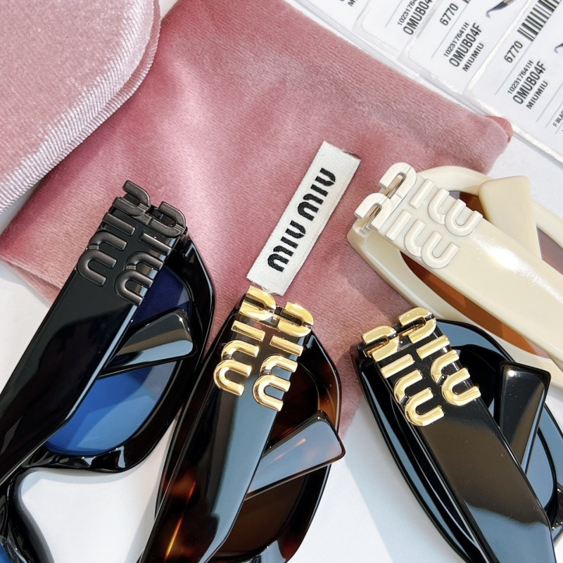 Miumiu Glimpse Sunglasses 
