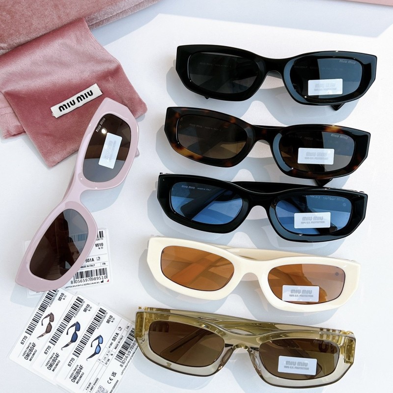 Miumiu Glimpse Sunglasses 