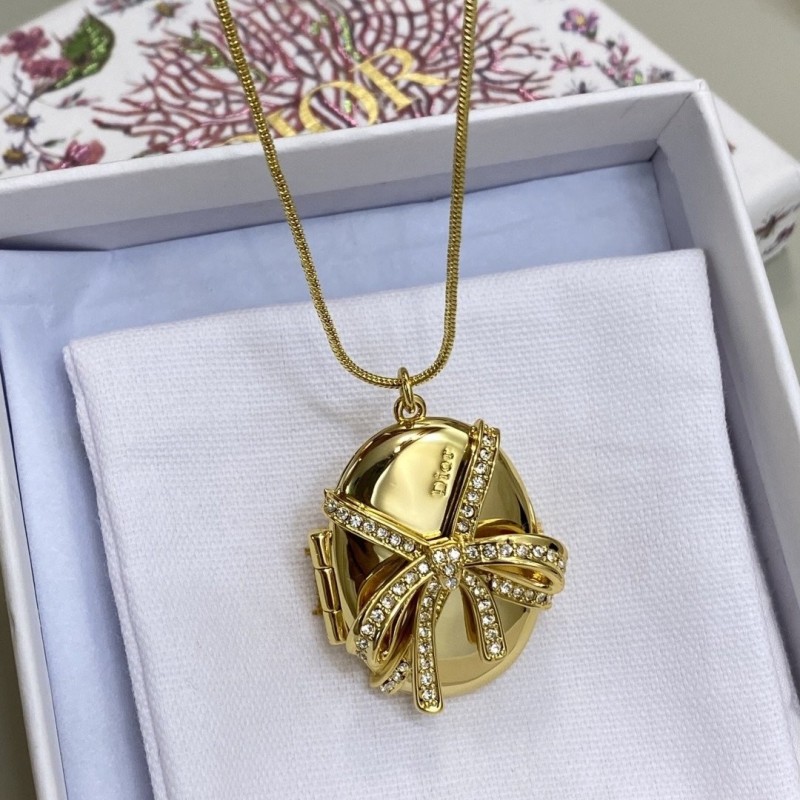 Dior Necklace 