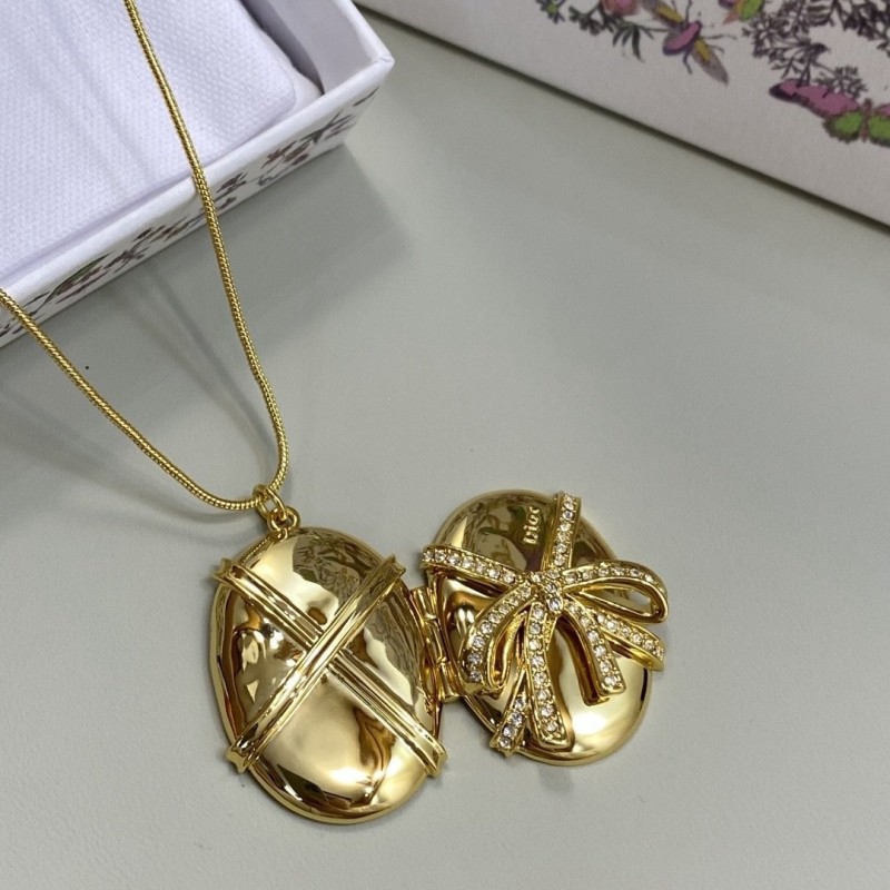 Dior Necklace 