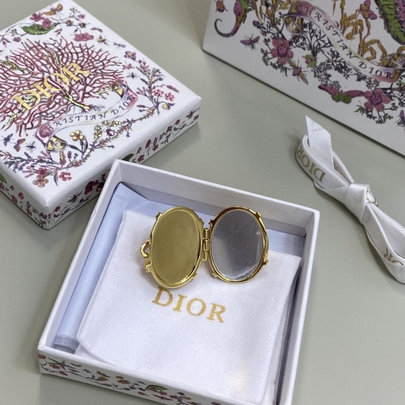 Dior Necklace 