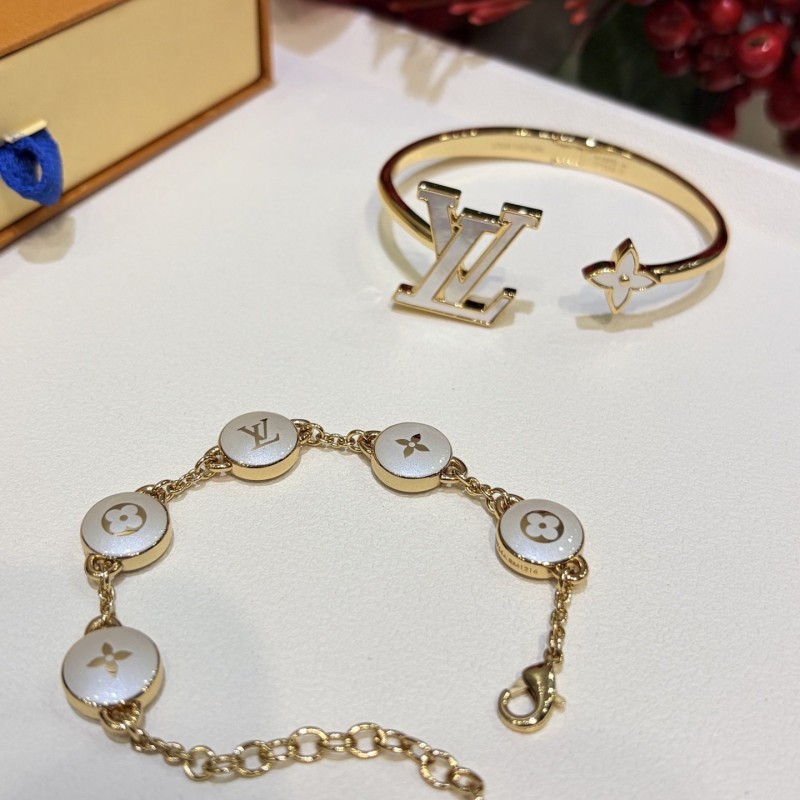 LV Bracelet