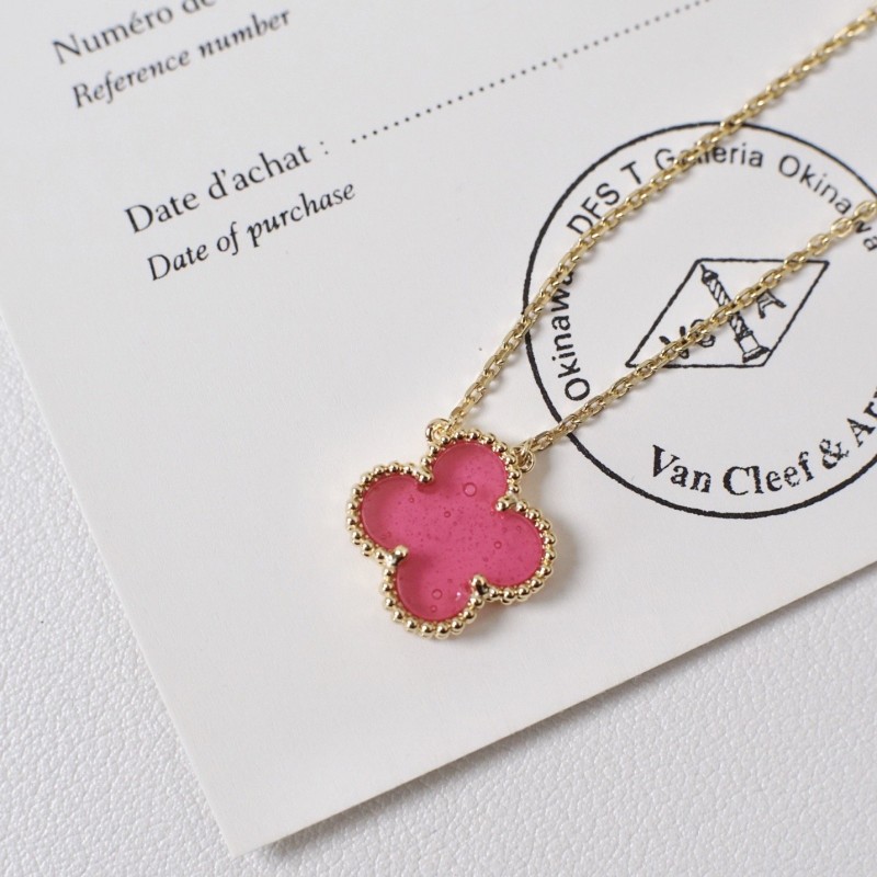 VCA Necklace 