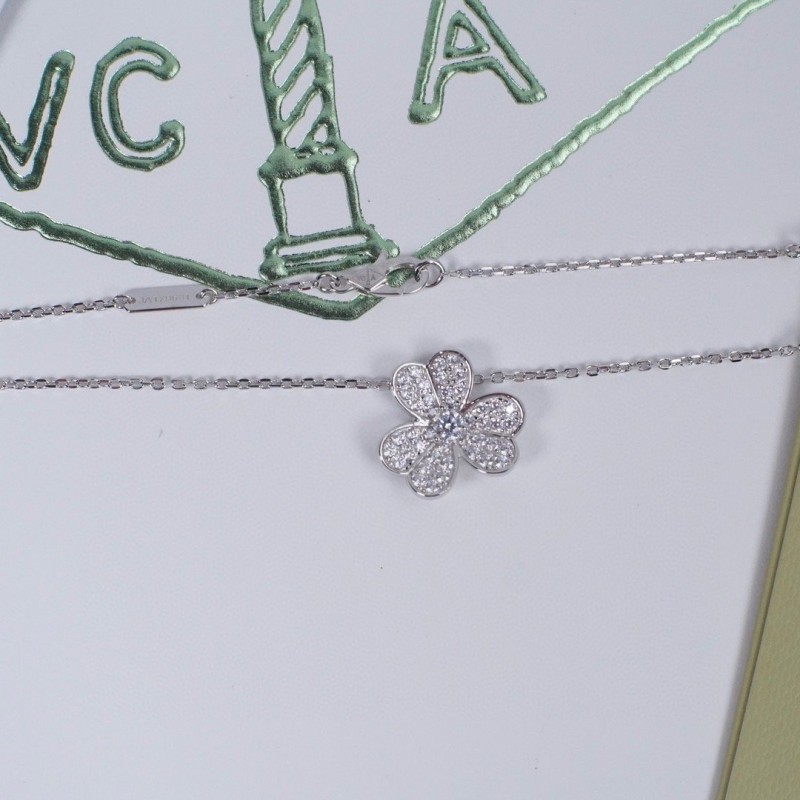 VCA Necklace 