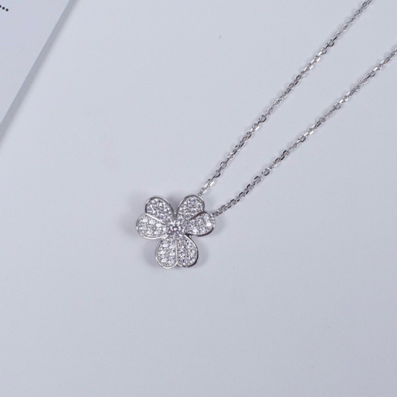 VCA Necklace 