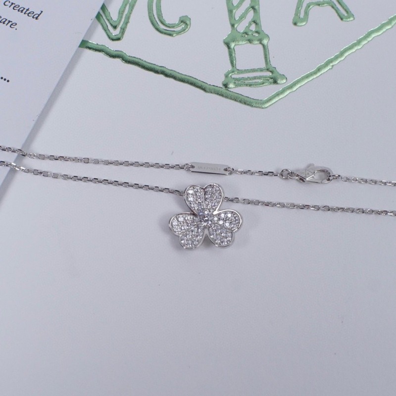 VCA Necklace 