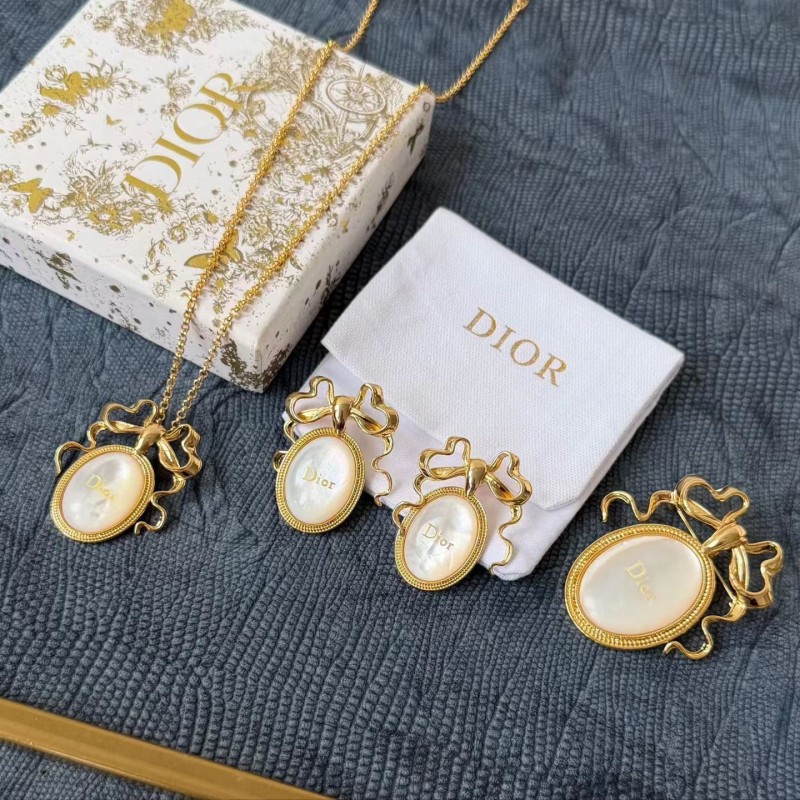 Dior Brooch 