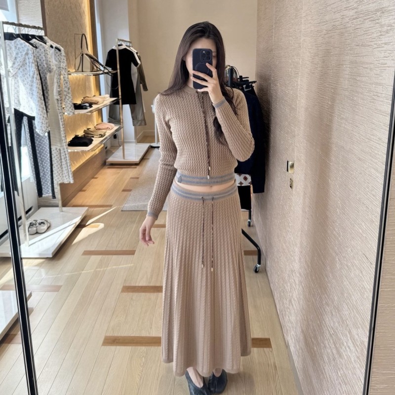 LV Skirts 