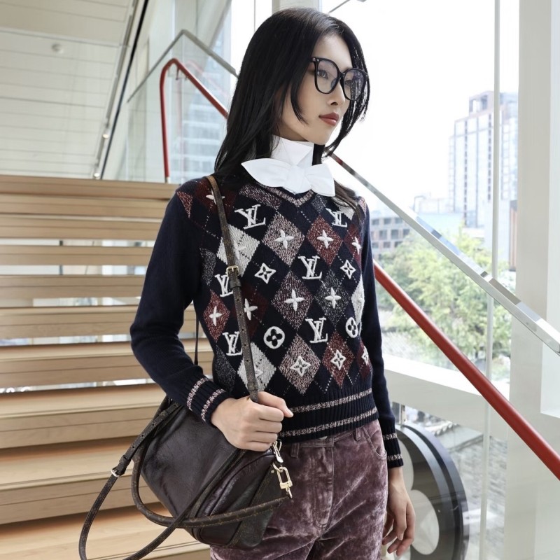 LV Sweater 
