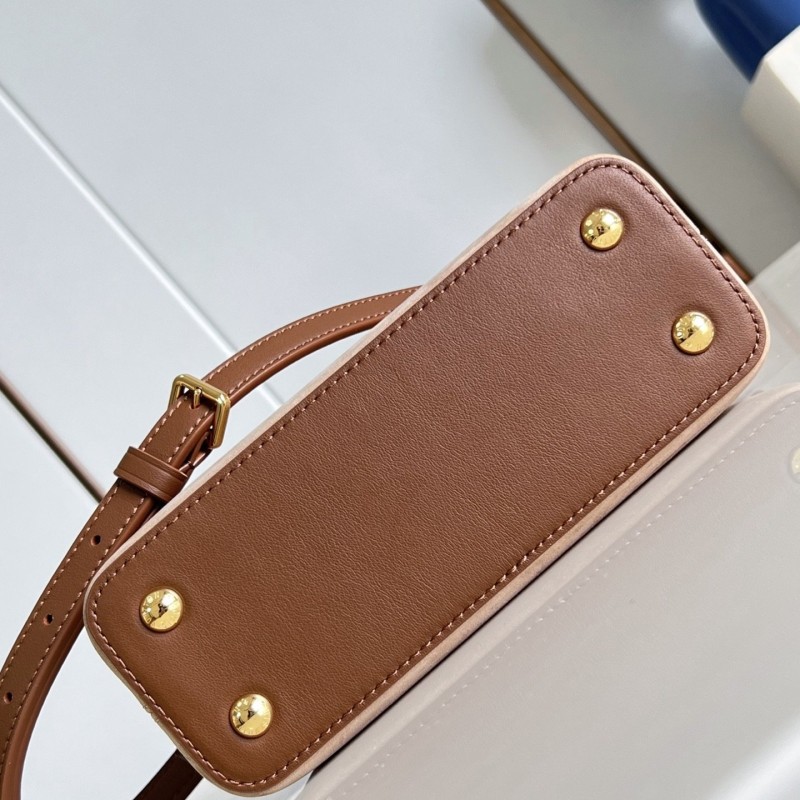 LV Capucines Mini