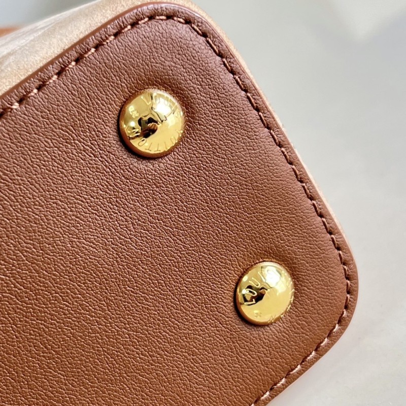 LV Capucines Mini