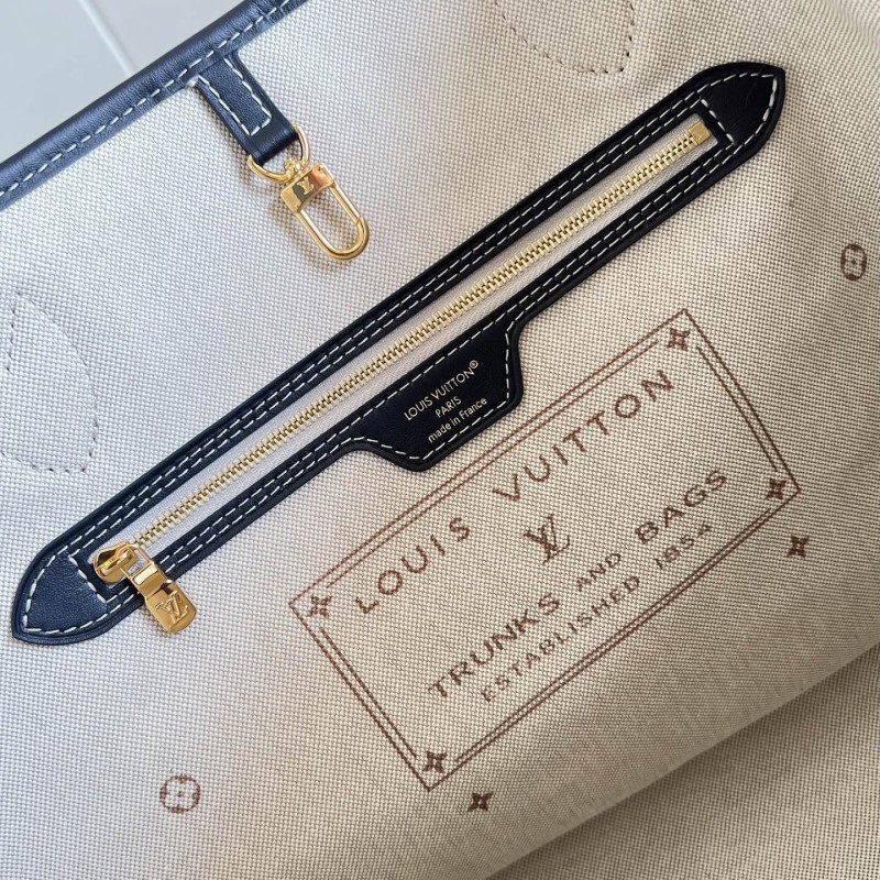 LV Neverfull Tote