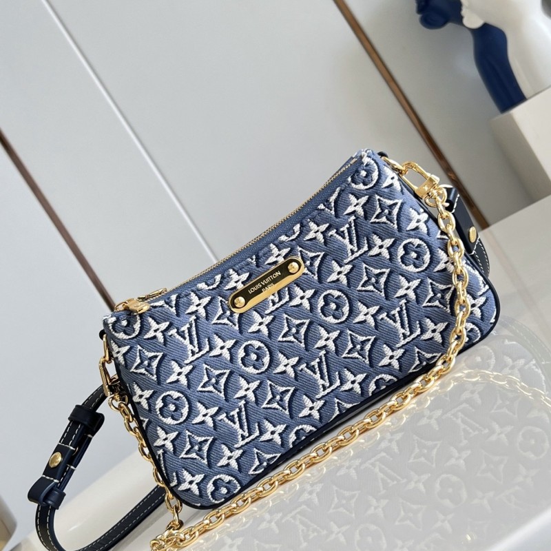 LV Liv Pochette