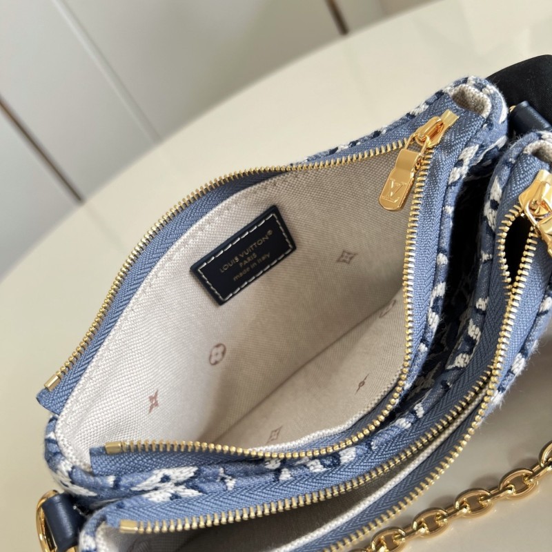 LV Liv Pochette