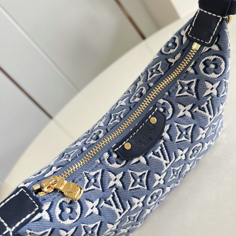 LV Pochette Hills