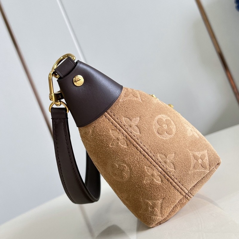 LV Pochette Mia