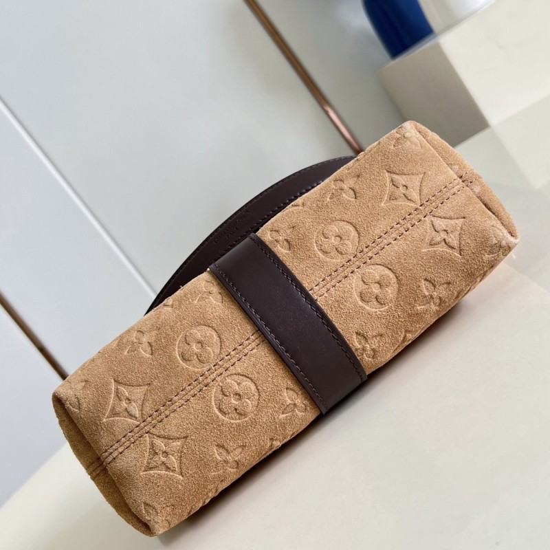 LV Pochette Mia