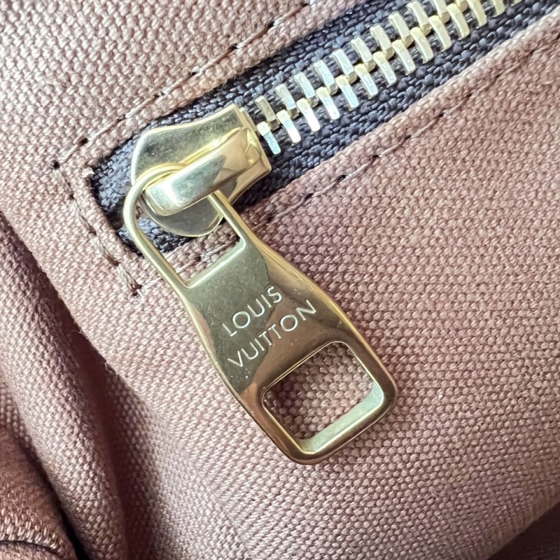LV Jet Lag