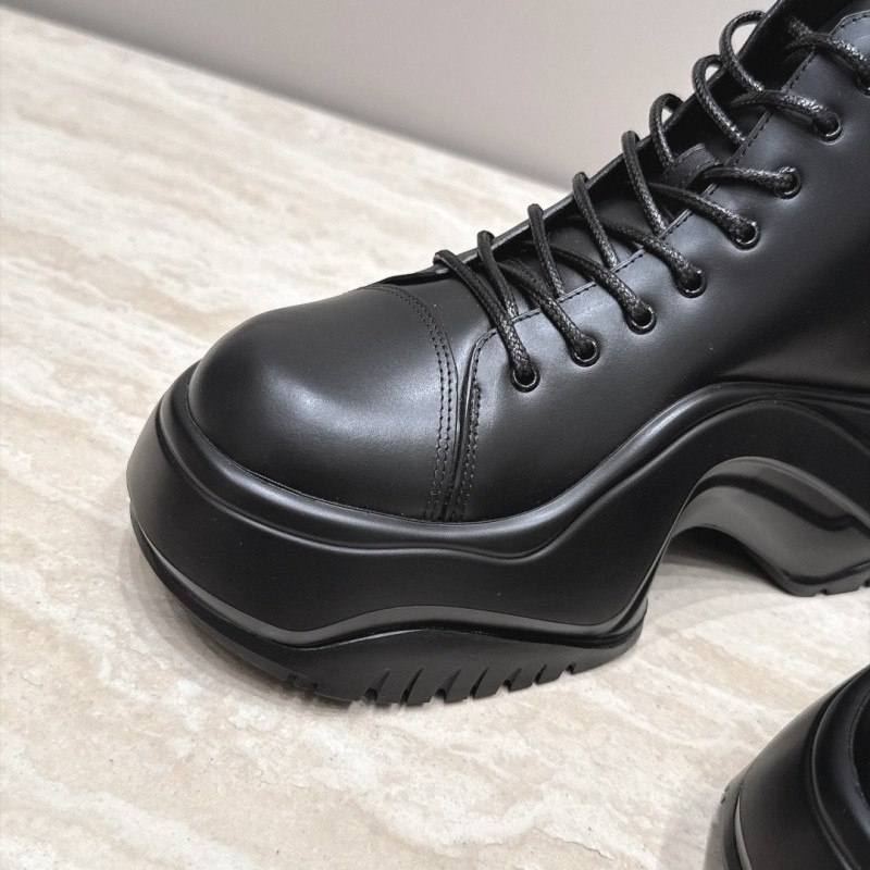 LV Archight Sneaker
