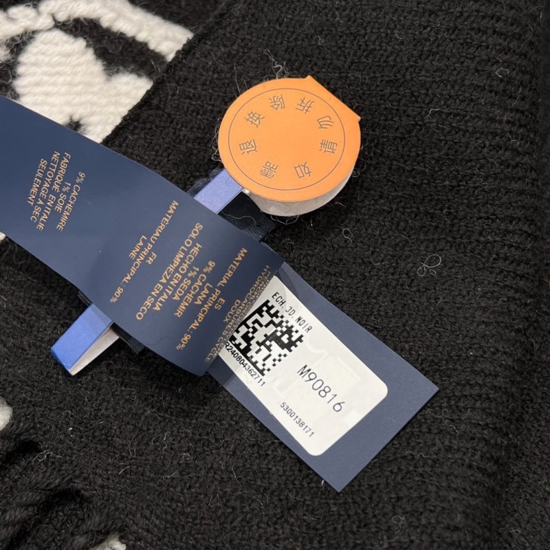 LV Shawl