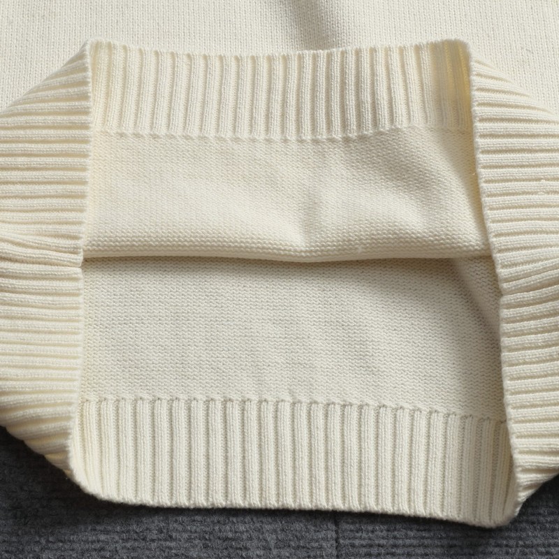 Gucci Unisex Sweaters 