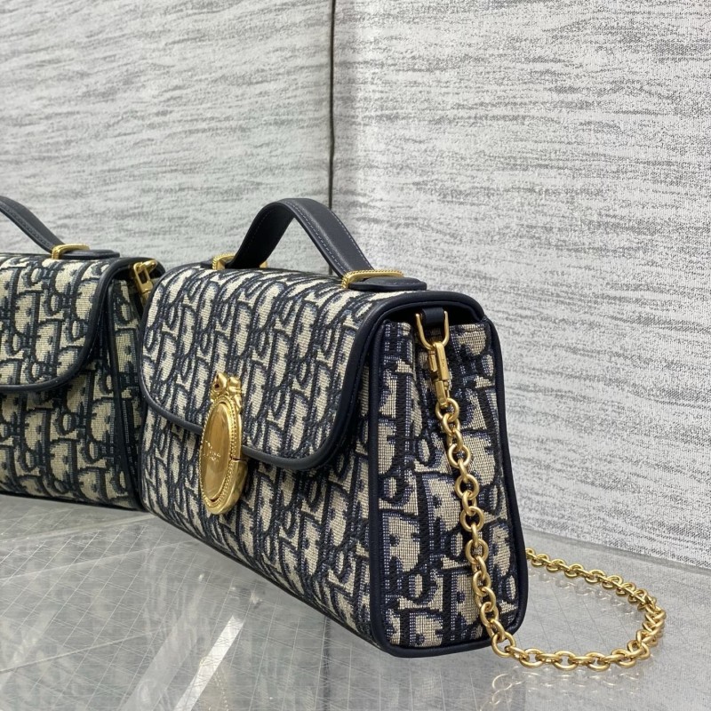 Dior Medaillon