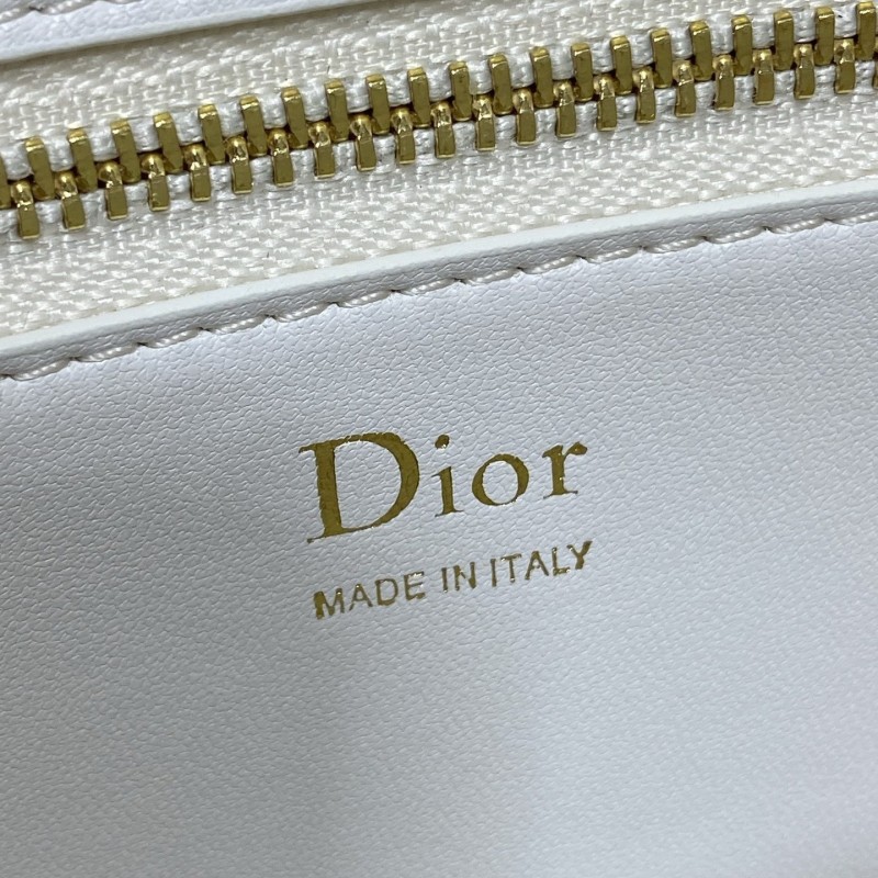 Dior Medaillon
