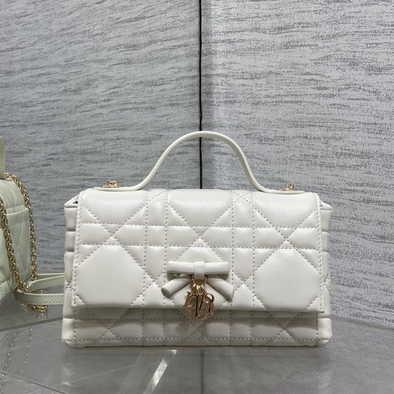 Dior WOC