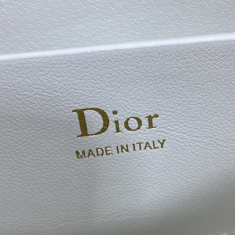 Dior WOC