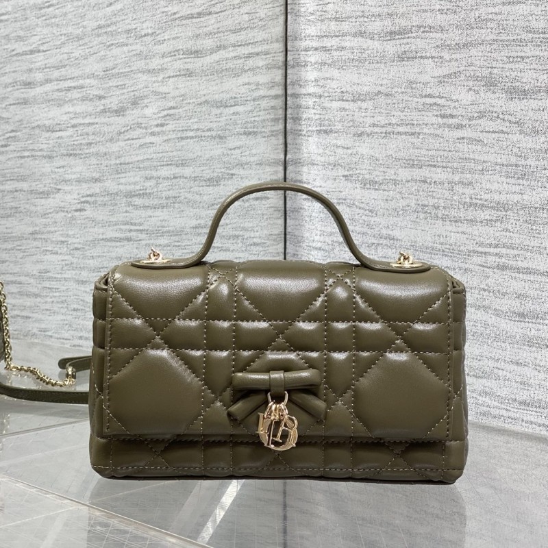Dior WOC