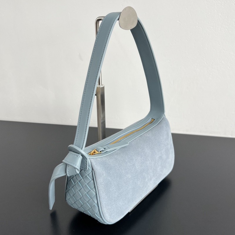 BV 26 Handbags