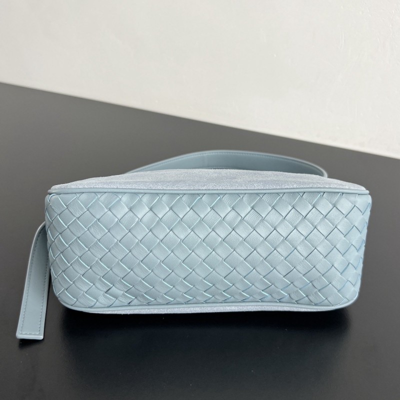 BV 26 Handbags
