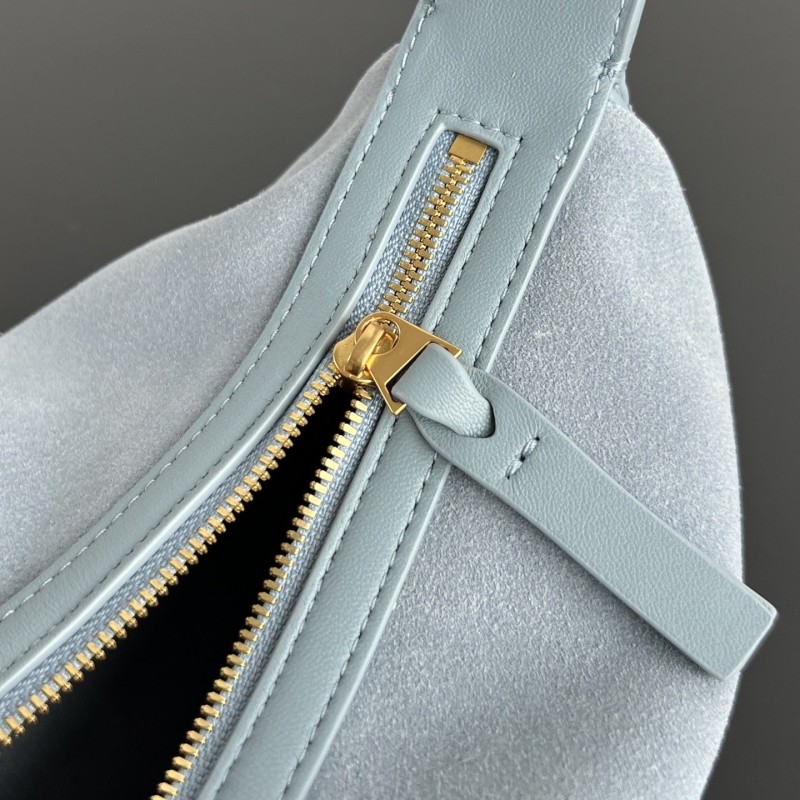 BV 26 Handbags