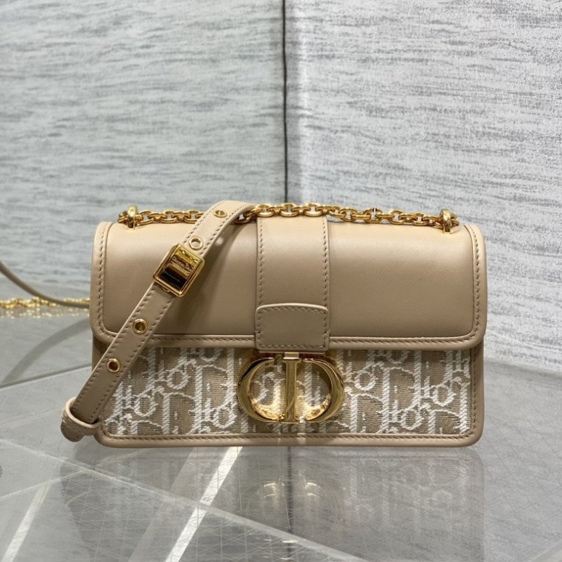 Dior Montaigne