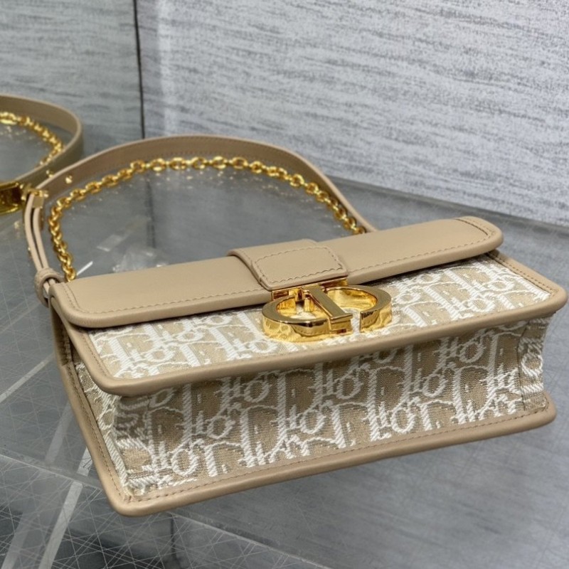 Dior Montaigne