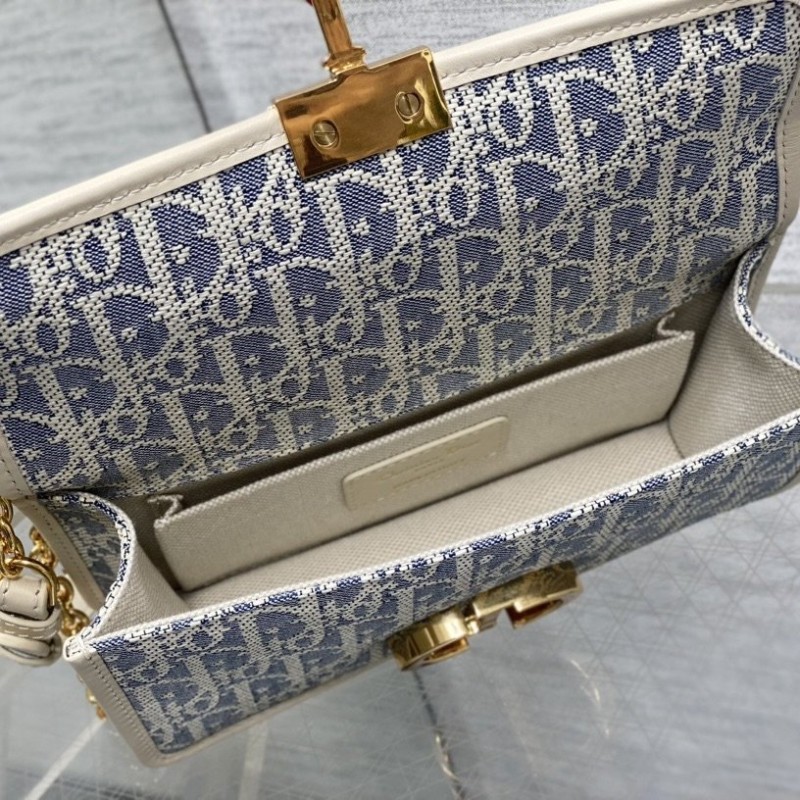 Dior Montaigne