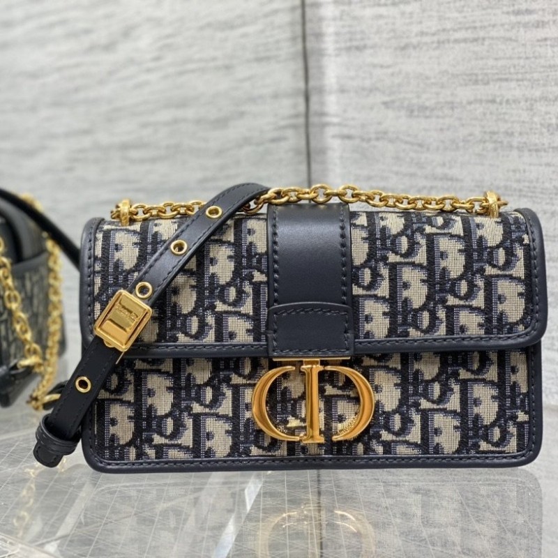 Dior Montaigne