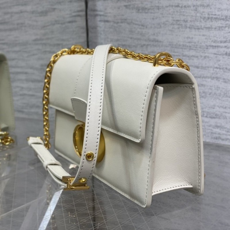Dior Montaigne