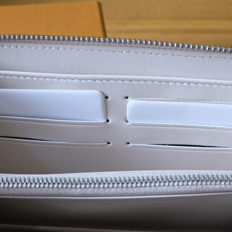 LV Zippy Long Wallet 